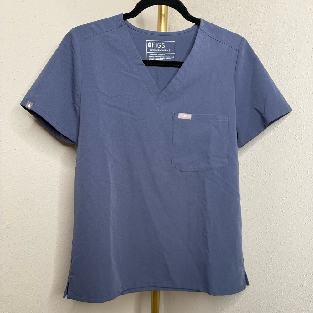 Figs Space Blue Catarina scrub top